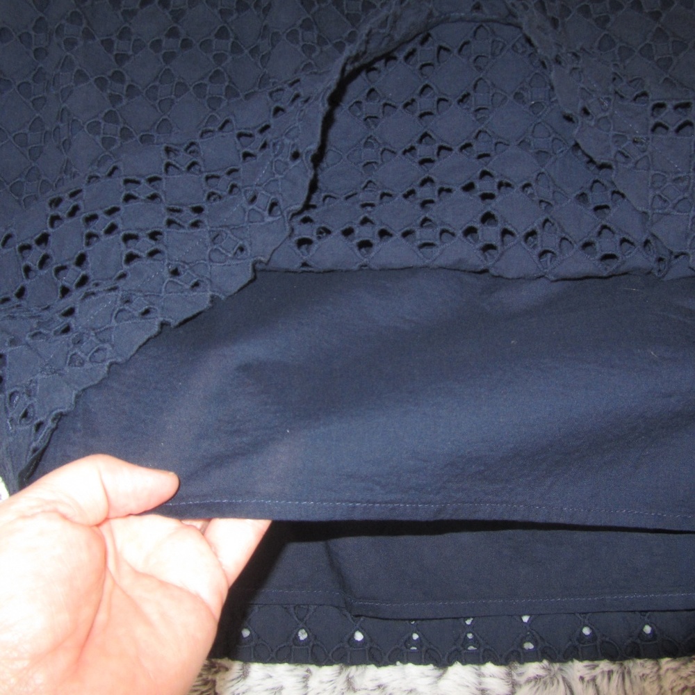 Gap 100% Cotton Eyelet Lace Navy Skirt - Picture 8 of 9